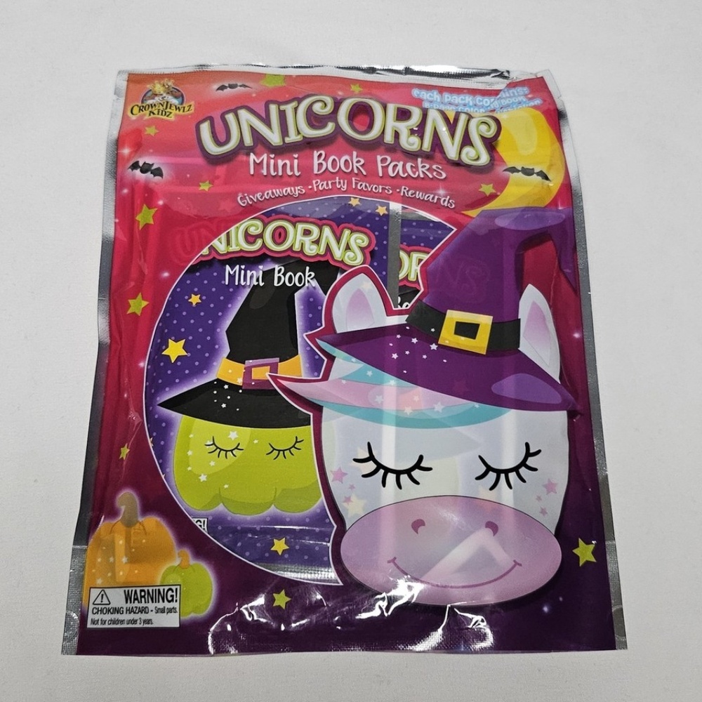 New CrownJewlz Unicorns 8 Mini Book Packs Halloween Treat Party Favors Coloring